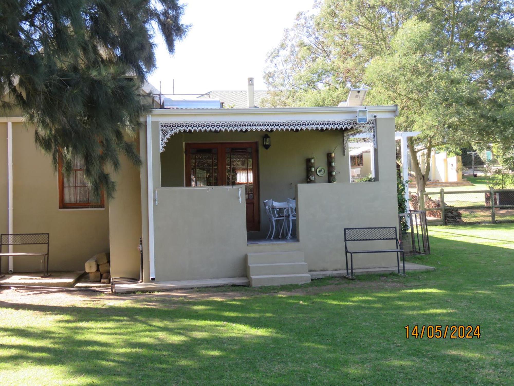Apartamento Town And Country Caledon Exterior foto