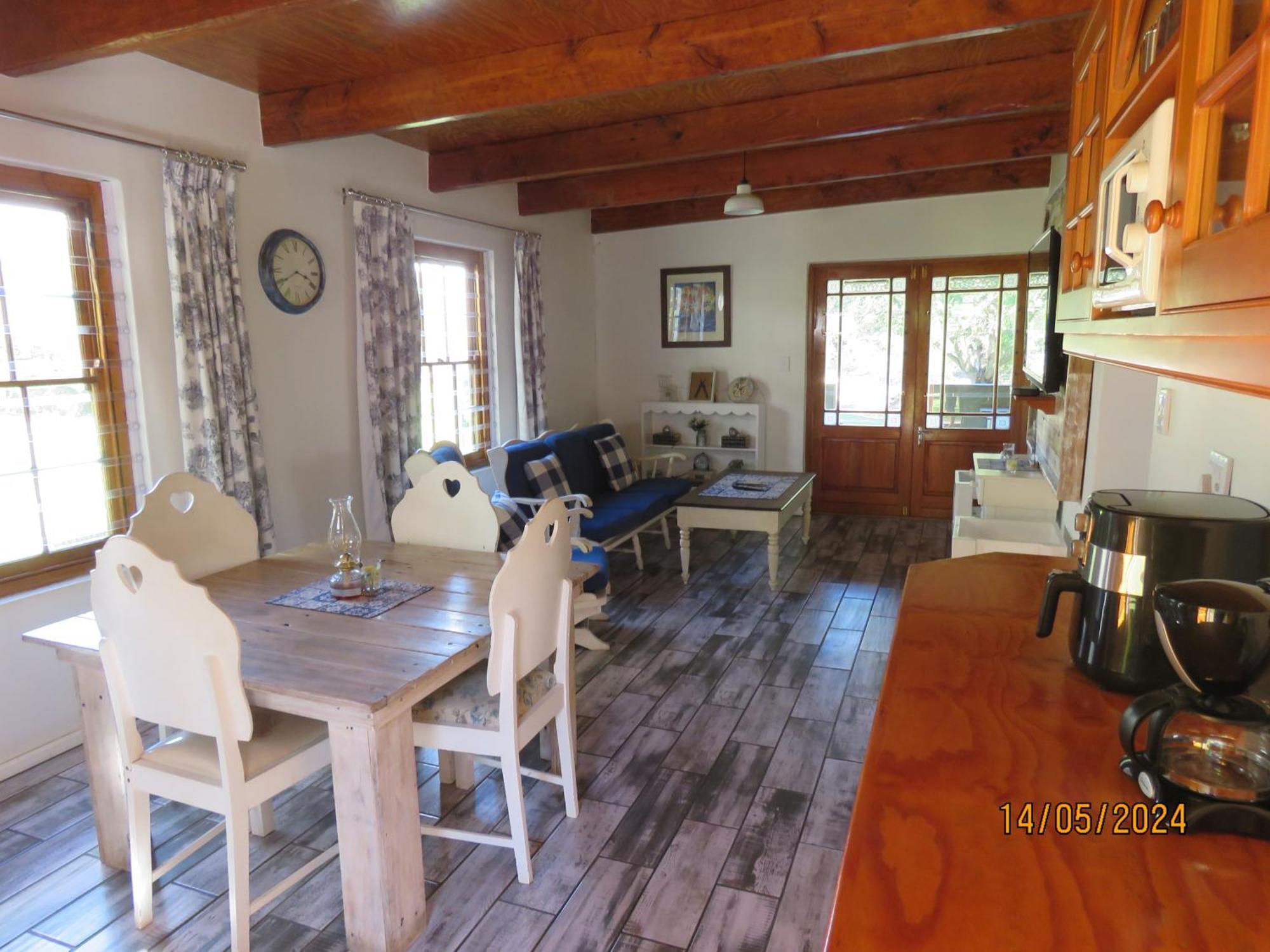 Apartamento Town And Country Caledon Exterior foto